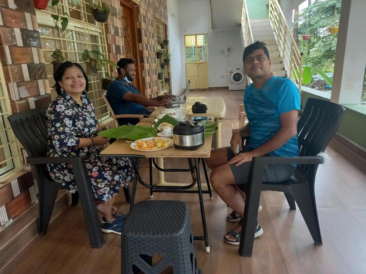 Saptami Hampi Homestay Exterior photo