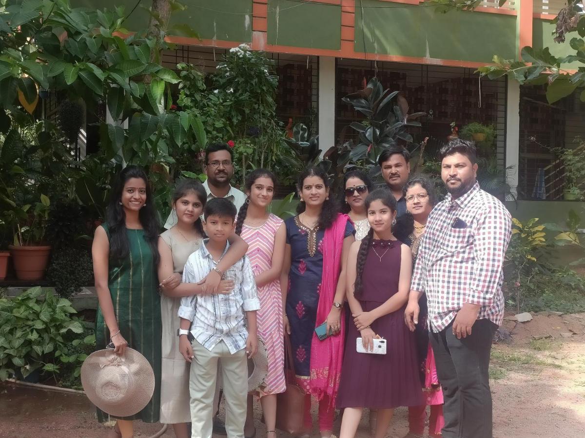 Saptami Hampi Homestay Exterior photo